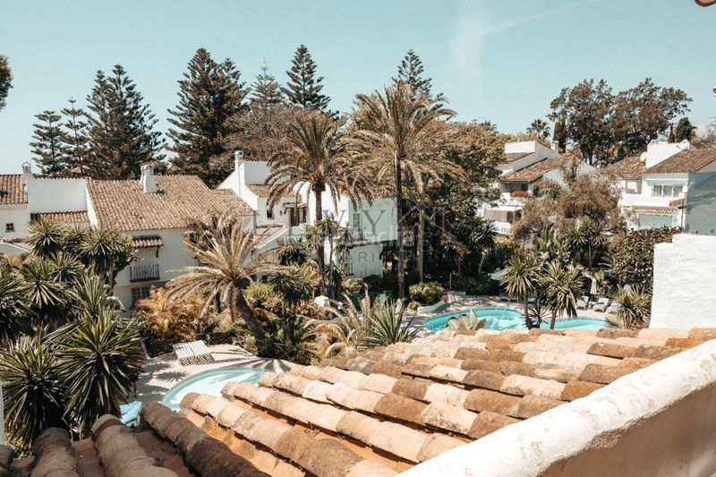 Foto 3d82cdaf-c5cf-4456-b973-c3c33042c635. Apartament amb calefacció aparcament piscina a Puente Romano Marbella