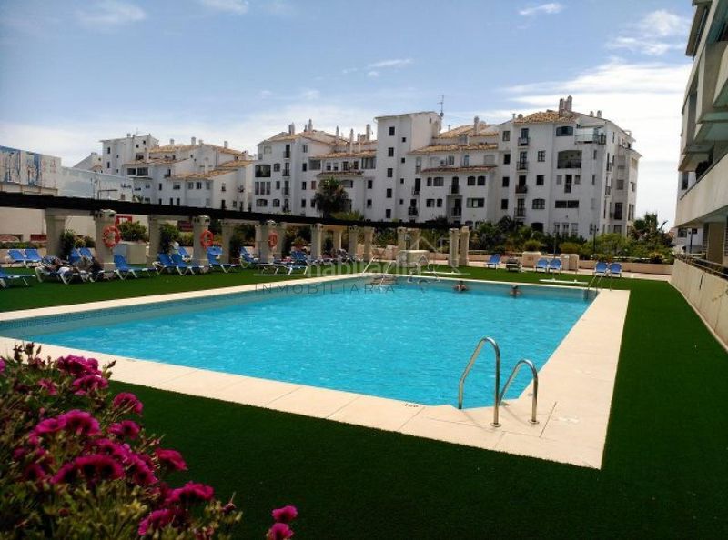Foto e12f3bd7-fac2-41b7-be33-3aa50efc16a9. Piso en Puerto Banús Marbella