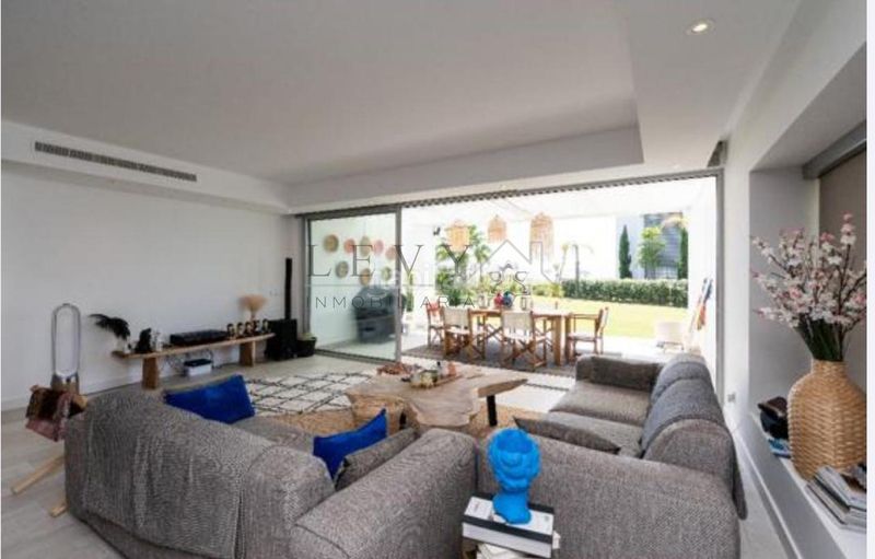 Foto 522cf39f-6732-4f9e-aa6f-2206606264ff. Flat with heating parking pool in Casares pueblo Casares