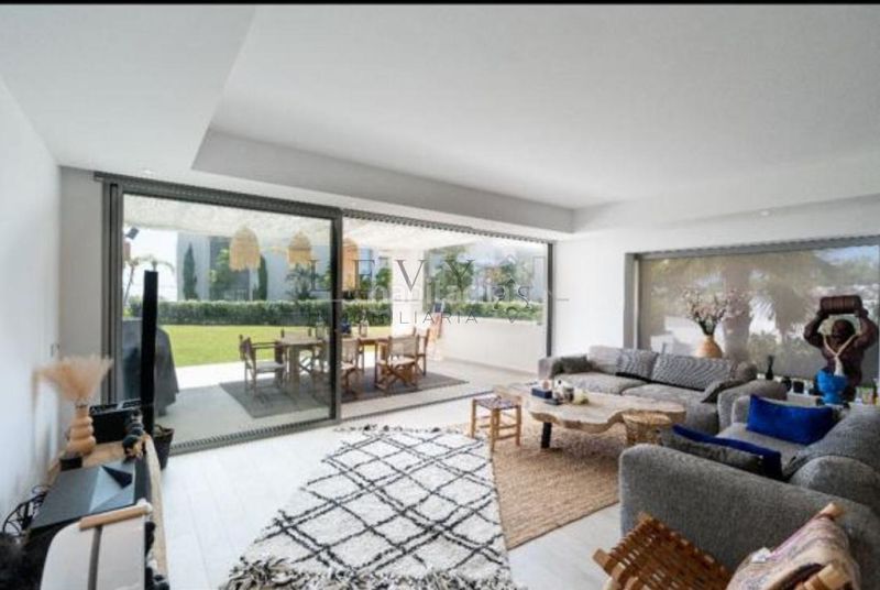 Foto 9fb94825-7163-4a7e-b8ae-cde9102df494. Flat with heating parking pool in Casares pueblo Casares