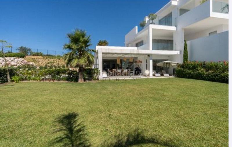 Foto e40633f0-9664-4525-bc9f-28e1c89a9f1e. Flat with heating parking pool in Casares pueblo Casares