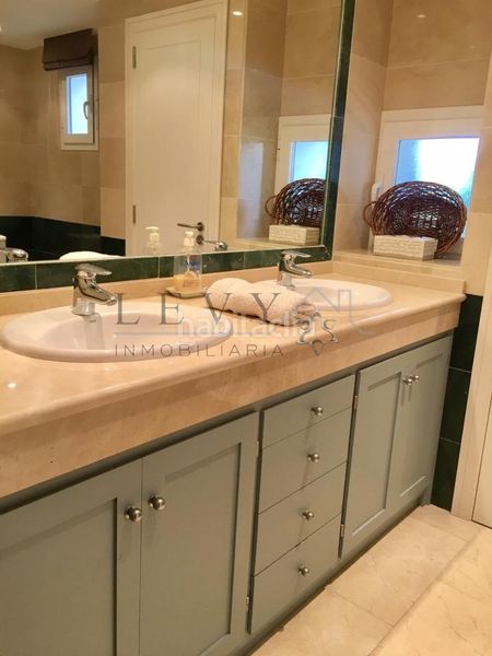 Foto 349efd43-31c6-4c2b-84c7-3765ed73ccde. Apartament amb calefacció aparcament piscina a Puente Romano Marbella