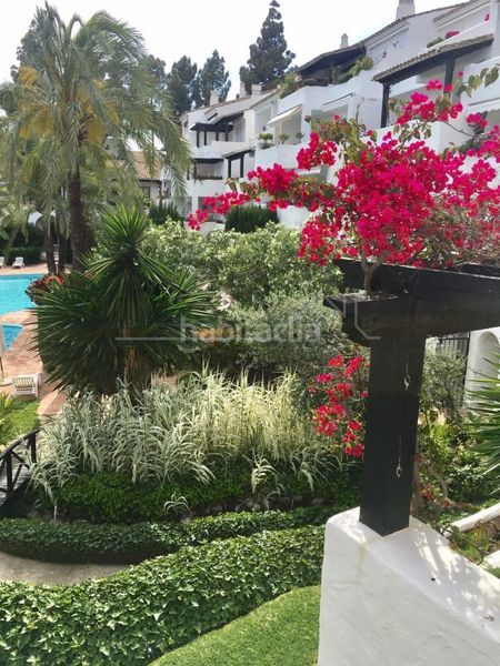 Foto abeac741-688b-477f-a1e6-f4288c09703f. Apartament amb calefacció aparcament piscina a Puente Romano Marbella