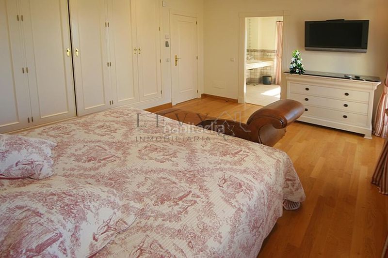 Foto 341ac781-58b5-4ea2-ab5d-8145c2fbf58e. Chalet en Puerto Banús Marbella
