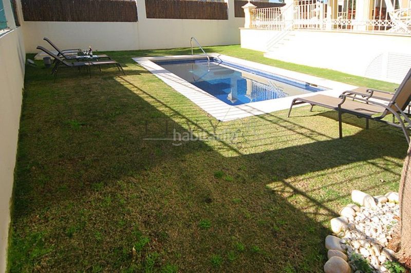 Foto 4bb458fc-0133-4fe3-a413-bbeeed942446. Chalet en Puerto Banús Marbella