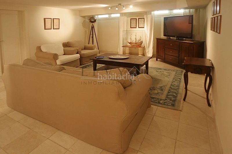 Foto 56e7d9e5-682c-4d83-a4cc-83b16d5a8d12. Chalet en Puerto Banús Marbella