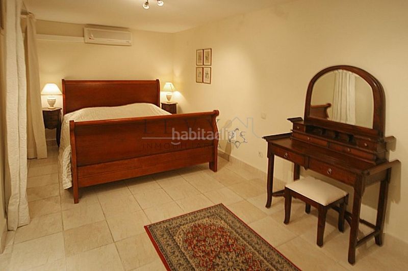 Foto cde3f22b-db33-4325-957a-48c8ca76a46d. Chalet en Puerto Banús Marbella