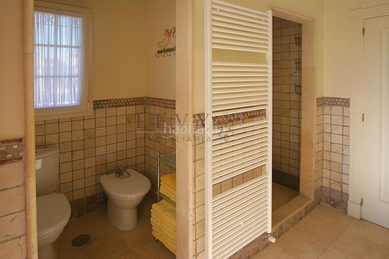Foto 1362a857-4478-47e6-9e3a-b4df186c19da. Xalet amb calefacció aparcament piscina a Puerto Banús Marbella