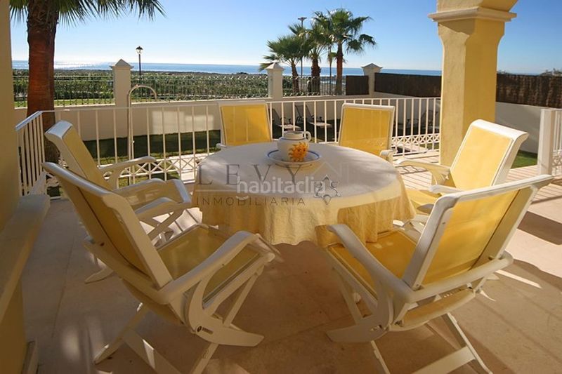 Foto f9af4c9d-3908-4971-b7fa-1570fc4934c1. Xalet amb calefacció aparcament piscina a Puerto Banús Marbella
