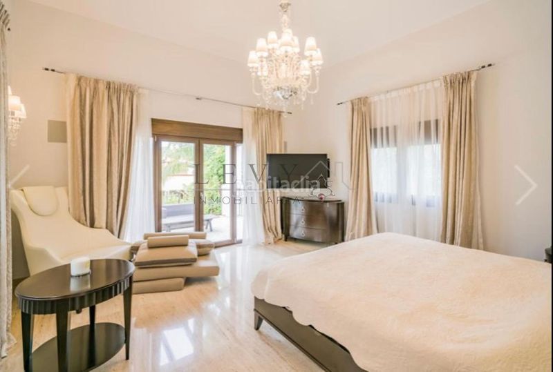 Foto 8086c210-c6a6-4015-a2a2-31eef9ddb171. Casa amb calefacció aparcament a Puerto Banús Marbella
