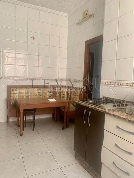 Foto 4aac2d10-f8dd-49ce-a483-a6d771165036. Casa amb calefacció a San Lorenzo Melilla