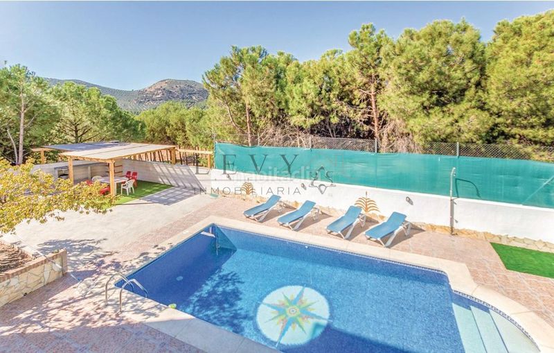 Foto 3f20142b-7097-47d8-88d1-f7f65956cb2d. Casa amb calefacció aparcament piscina a Iznájar