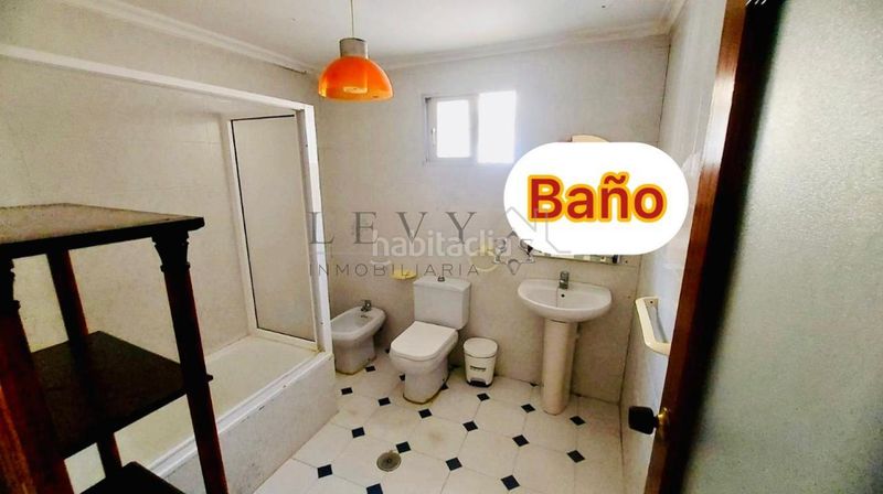 Foto 0e9bc97d-7b9b-44bb-8959-a3e03933053c. Casa amb calefacció a Isaac Peral Melilla
