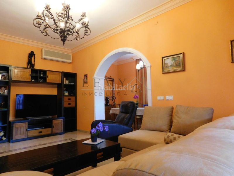 Foto 92675886-d4ab-4197-ab5b-fc3bd6749b99. Casa amb calefacció aparcament a El Atabal Málaga