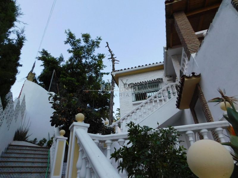Foto a1c6ead1-7969-4152-a511-3a7edbf6614f. Casa amb calefacció aparcament a El Atabal Málaga