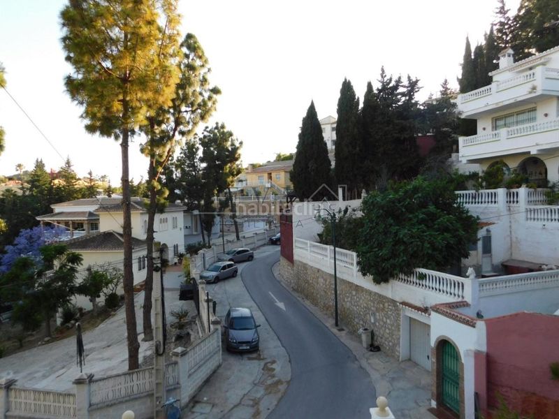 Foto c0945402-326b-4fce-bc68-62a507b22fff. Casa amb calefacció aparcament a El Atabal Málaga