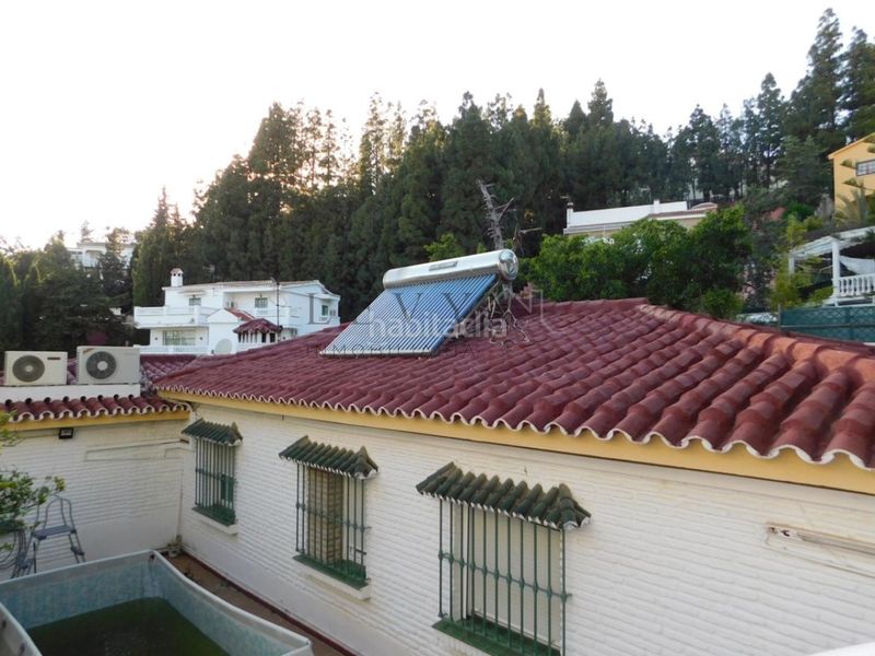 Foto dbd6c1b7-dbf2-4495-8940-69e13cf0c6c9. Casa amb calefacció aparcament a El Atabal Málaga