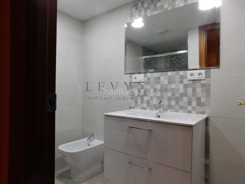 Foto e2938992-e1b1-4708-b7b4-caae2cb79c29. Casa amb calefacció aparcament a El Atabal Málaga
