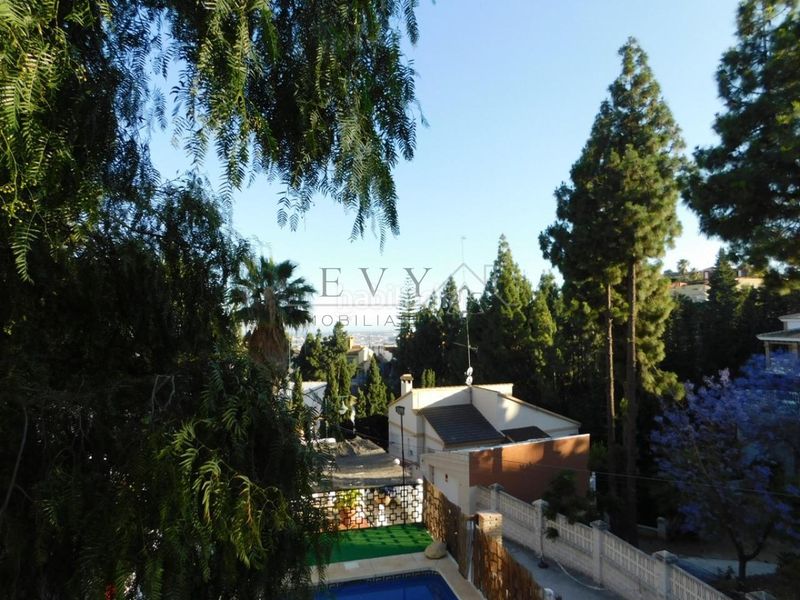 Foto e2c987b1-7717-4e0f-aeea-7eb537af7313. Casa amb calefacció aparcament a El Atabal Málaga