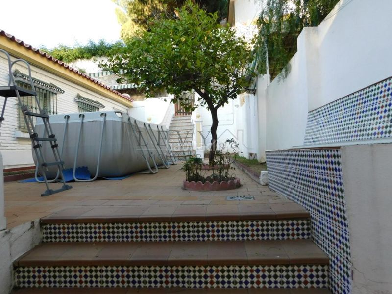 Foto f05398da-a67c-46b7-90d0-7359a915039a. Casa amb calefacció aparcament a El Atabal Málaga