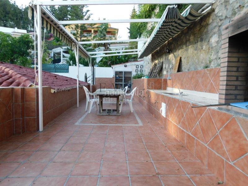 Foto fc002800-e3c0-4db9-9901-f33c9e940b1a. Casa amb calefacció aparcament a El Atabal Málaga