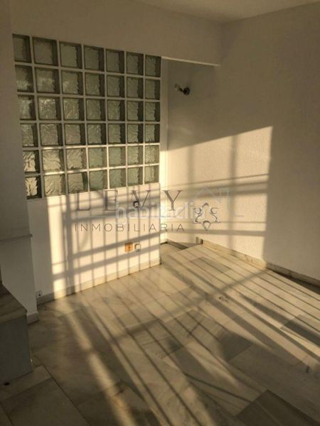 Foto 9f8ce804-f515-4e0b-aea2-456306789867. Casa amb calefacció a Conde de Ureña Málaga