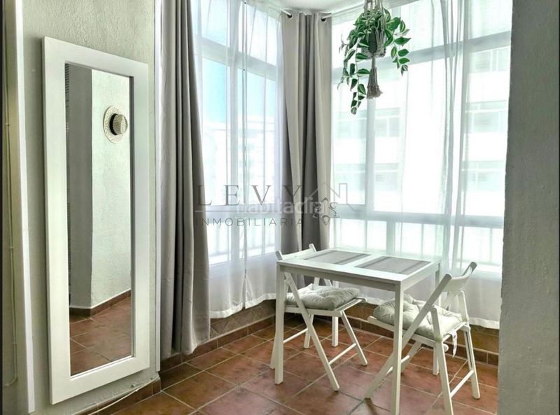 Foto dbef3f59-f1b8-4df8-9b3e-c45de00bc85c. Estudio en Ayuntamiento Torremolinos