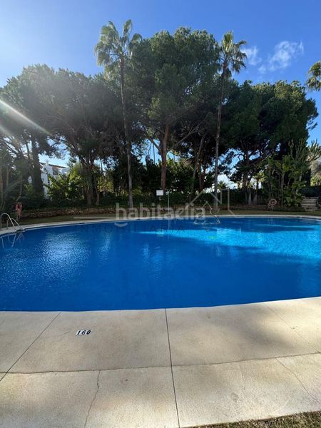 Foto 8e91dc07-e447-4a54-adc7-0b55461c608d. Pis amb calefacció aparcament piscina a Río Real Marbella