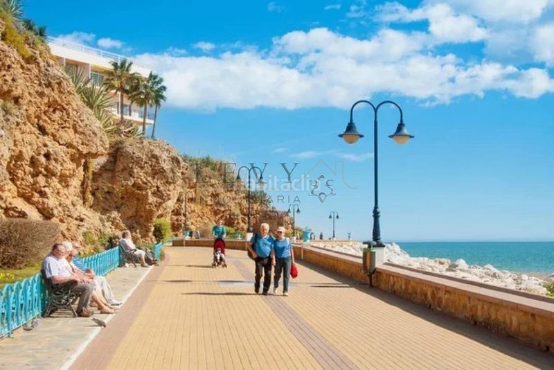 Foto 5940f09e-c175-481c-9925-a98bb117f473. Casa en El Pinar- Palacio de Congresos Torremolinos