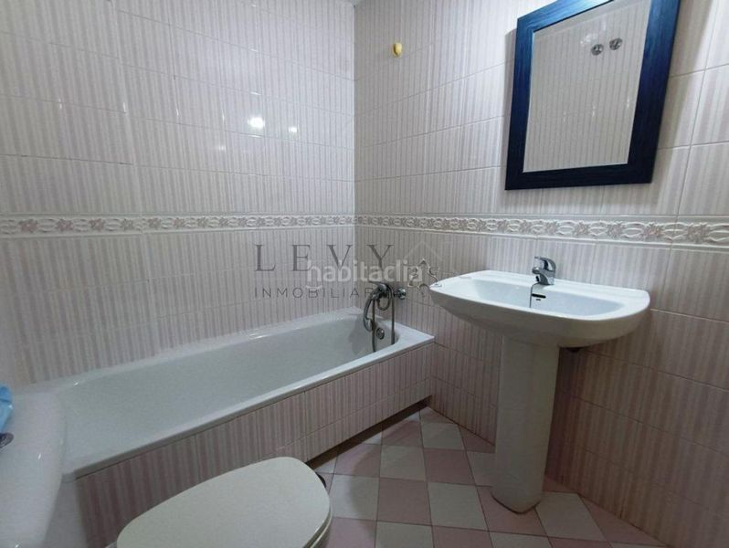 Foto b17ab4df-5263-4d21-9eb9-b7445b50b716. Pis amb calefacció aparcament piscina a Teatinos Málaga