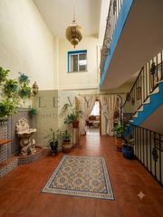 Casa a Parque Ayala - Jardín de la Abadía - Huelín