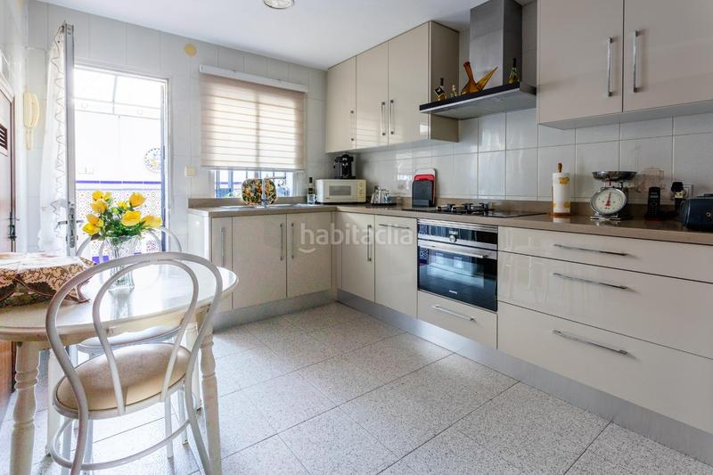 Foto e12f4aba-21c8-4d8b-9379-099bda25222f. Reihenhaus mit parking pool in El Brillante -El Naranjo - El Tablero Córdoba