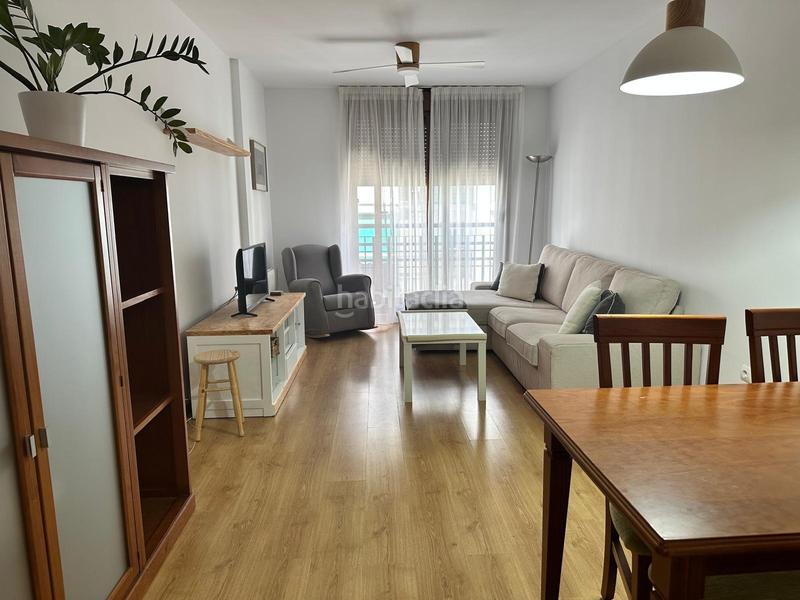 Foto e051ce41-fa0a-4c0e-b9c2-ac86734f2576. Location appartement avec parking dans Ciudad Jardín - Zoco Córdoba