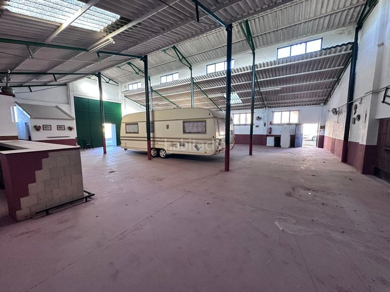 Foto a3450b30-d490-4918-ad87-5acba0e45241. Masia amb aparcament piscina a El Higuerón Córdoba