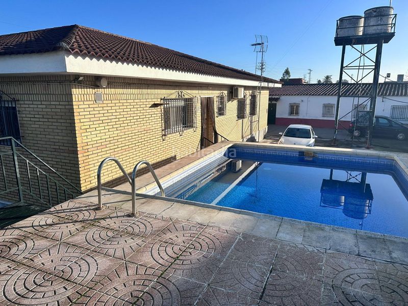 Foto ad50247d-e306-45b8-bc3d-82e11f876bf4. Masia amb aparcament piscina a El Higuerón Córdoba
