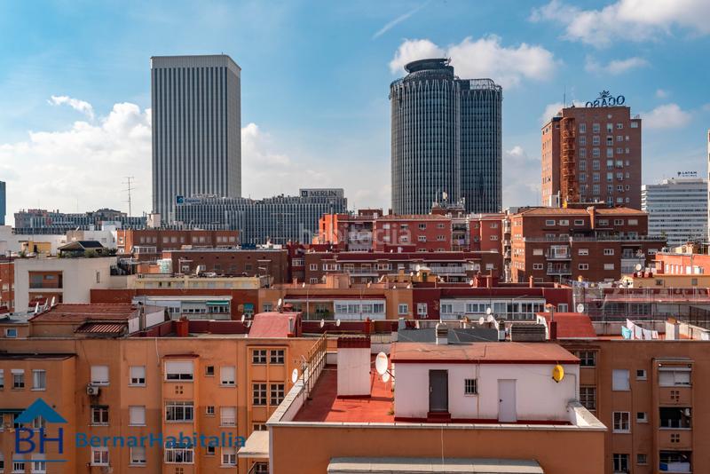 Foto 46d8c4c0-7ddd-4c74-ada7-064ea393e21f. Duplex in El Viso Madrid