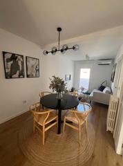 Etagenwohnung in Calle de Bocángel