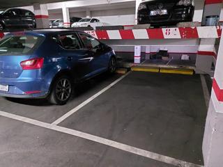 Aparcament cotxe  Sant llorenç de. Se vende plaza de parking en el centro de sabadell