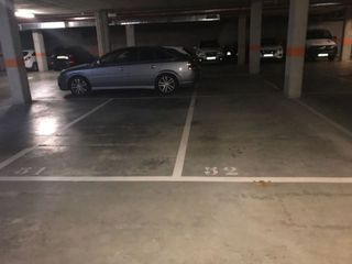 Miete Autoparkplatz  Barberà. Se alquilan plazas de parking en avda barberà