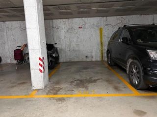 Location Parking voiture à Carrer carrer de casanovas i bosch 62. Plaza de parking en alquiler en la calle casanovas i bosch , cen