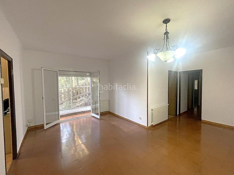 Foto 7cb8c685-341d-4d98-a9bf-e0b6f674b37e. Pis amb calefacció a Vallcarca - Penitents Barcelona