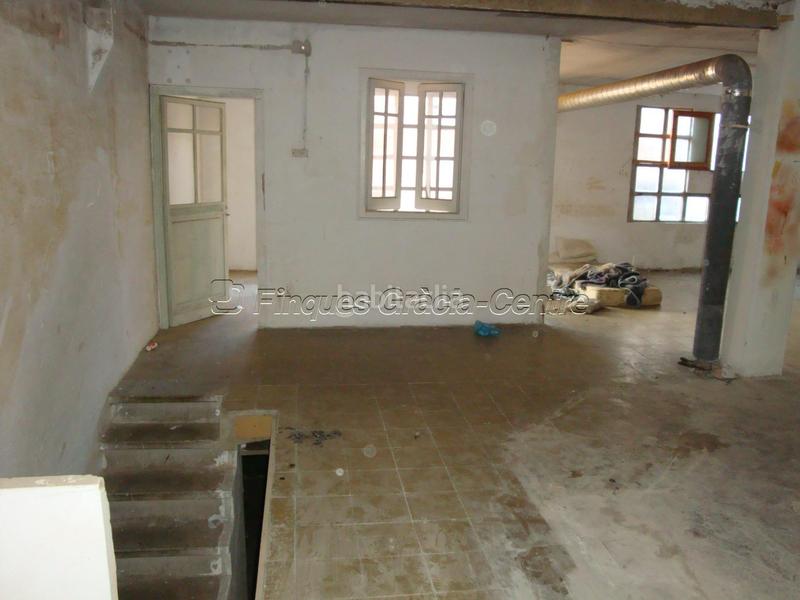 Foto 1029bf25-8773-4517-9ca7-268179b0d8e3. Fabrikhalle in Gràcia Sabadell