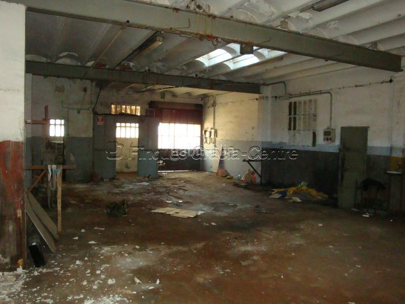 Foto 8af062d8-dd52-46c7-8b6f-1df5012a51ef. Fabrikhalle in Gràcia Sabadell