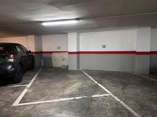 Lloguer Aparcament cotxe a Carrer carrer de montserrat 3. Plaza de parking en alquiler en el centro de sabadell