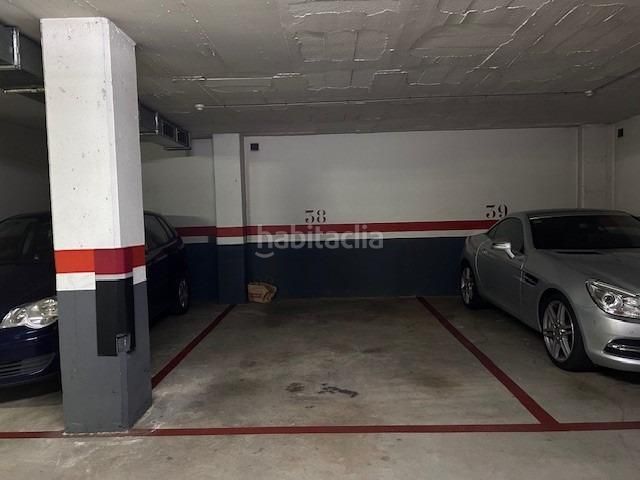 Foto a1c1adfe-5d99-4bc1-9ad5-b6cc16ca26e7. Alquiler parking coche parking en venta y alquiler en el centro en Sabadell