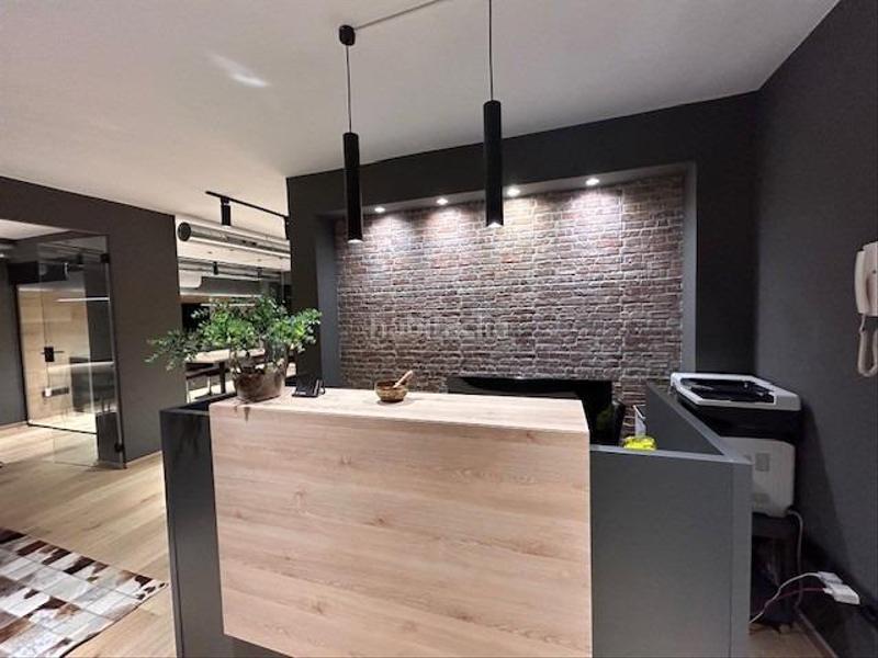 Foto c205ac35-a8c9-4a8a-a444-e0fa1998a732. Location bureau avec chauffage dans Centre Sabadell