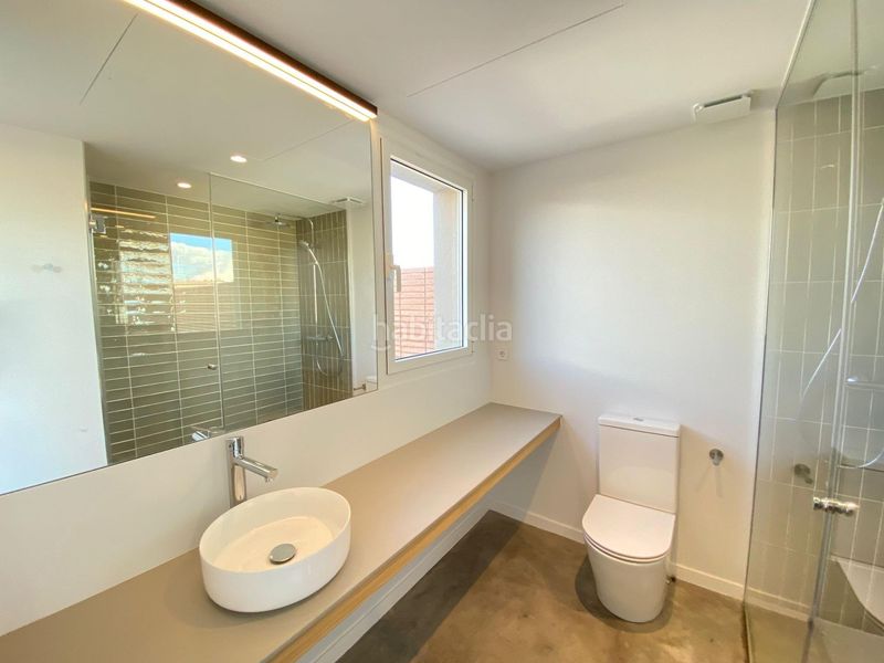 Foto 0b137de2-8a3b-409f-b17b-cae62372e2f3. Rent flat with heating parking in Centre Sabadell