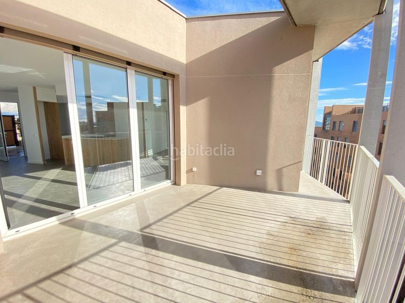 Foto 61fbdc4b-9039-4642-bdf3-d0821b6ece5b. Rent flat with heating parking in Centre Sabadell