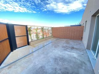Rent Flat  Carrer carrer de les tres creus. Atico exclusivo en alquiler en el centro de sabadell
