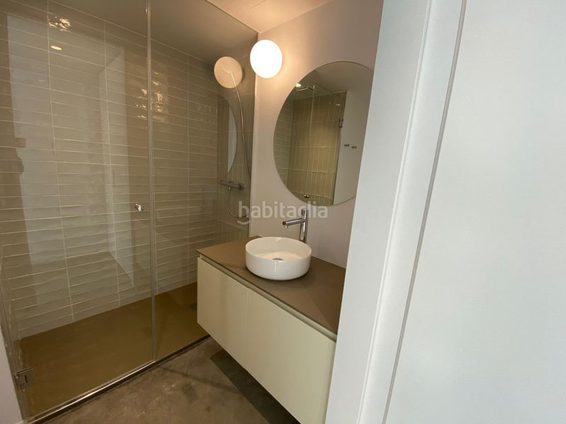 Foto 81c75528-edf3-44bd-84cc-c3a96d6ea536. Rent flat with heating parking in Centre Sabadell